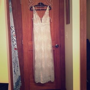 Soiēblu  boho style dress w/ white lace overlay